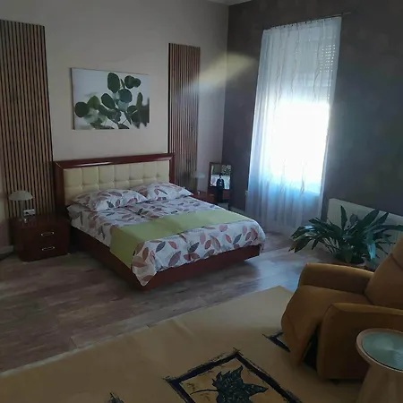 Edina Apartament
